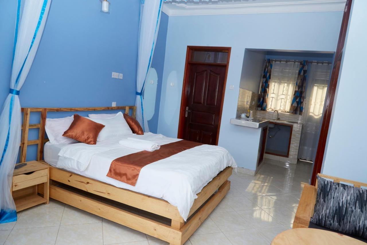 Westway Luxury Suites Mbarara Екстериор снимка