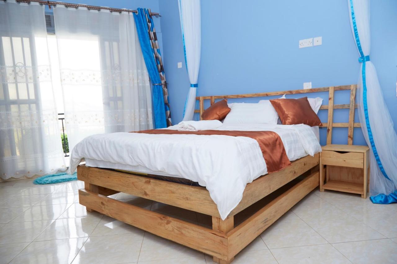 Westway Luxury Suites Mbarara Екстериор снимка